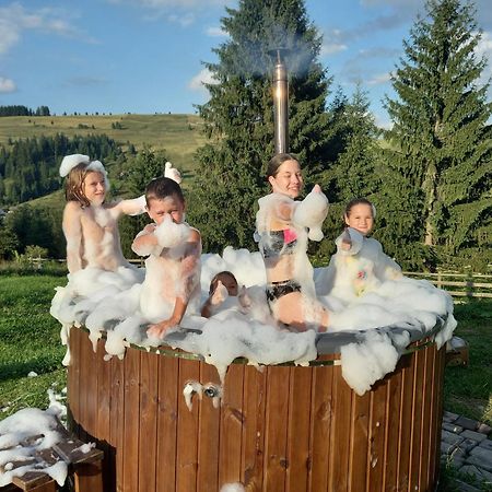 Eco Resort Nad Karpatamy Hrobyshche Room photo