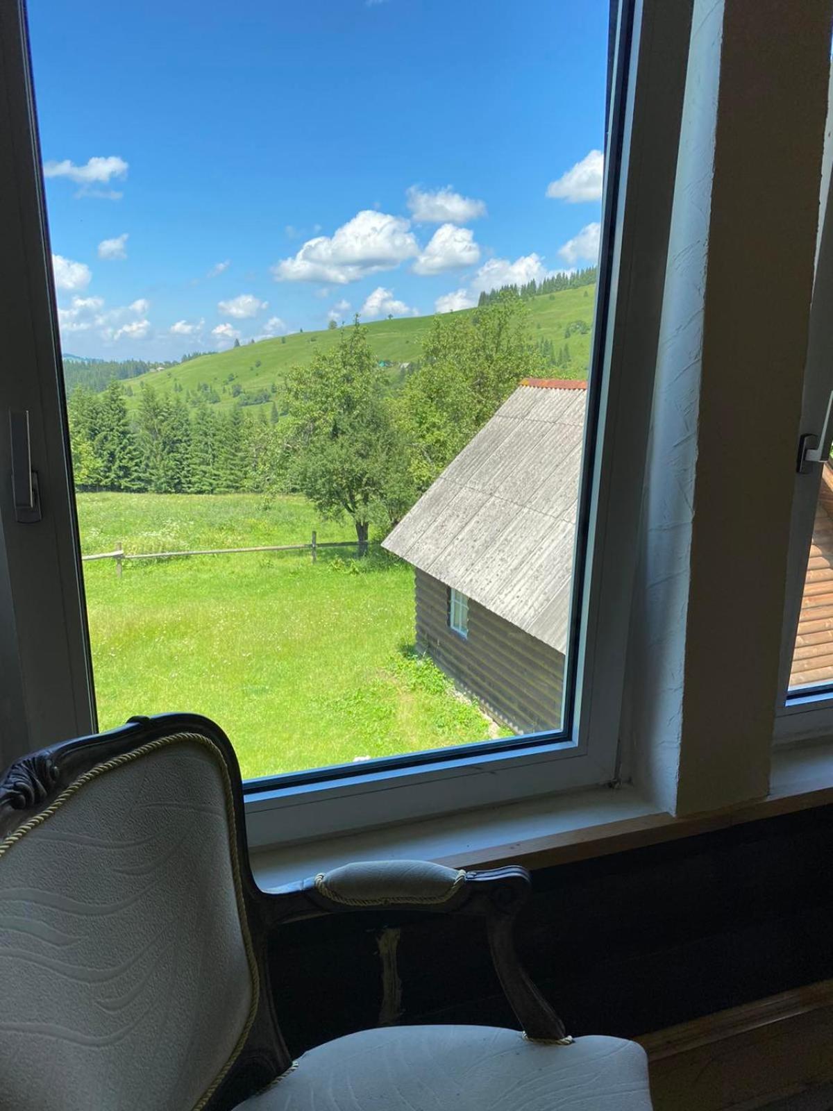 Eco Resort Nad Karpatamy Hrobyshche Room photo